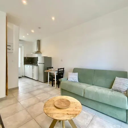 Lägenhet Le Sully, Confort En Centre & Climatise Nîmes