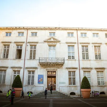 Le Sully, Confort En Centre & Climatise * Nîmes
