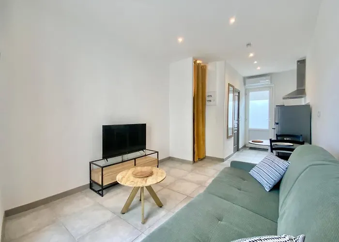 Le Sully, Confort En Centre & Climatise Apartmán Nîmes